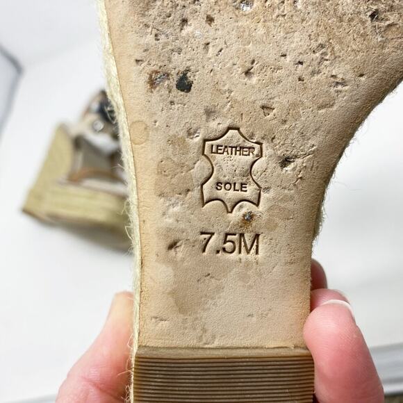 Tory Burch Tan Espadrille High Heel Wedge Sandals w Floral Detail Women's Sz 7.5 - Picture 9 of 11